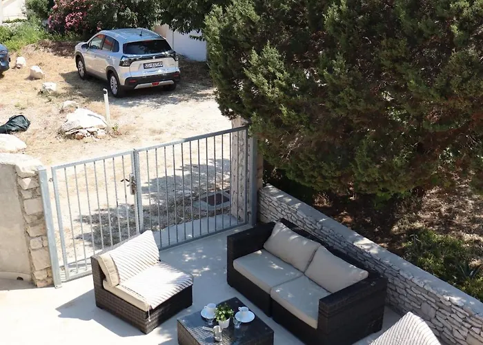 Apartman Fig Tree *
