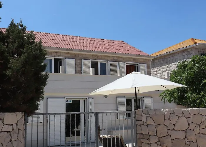 Apartman Fig Tree